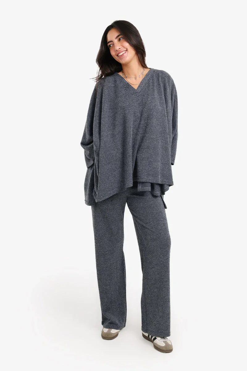 Carina - Oversized Lounge Poncho 5