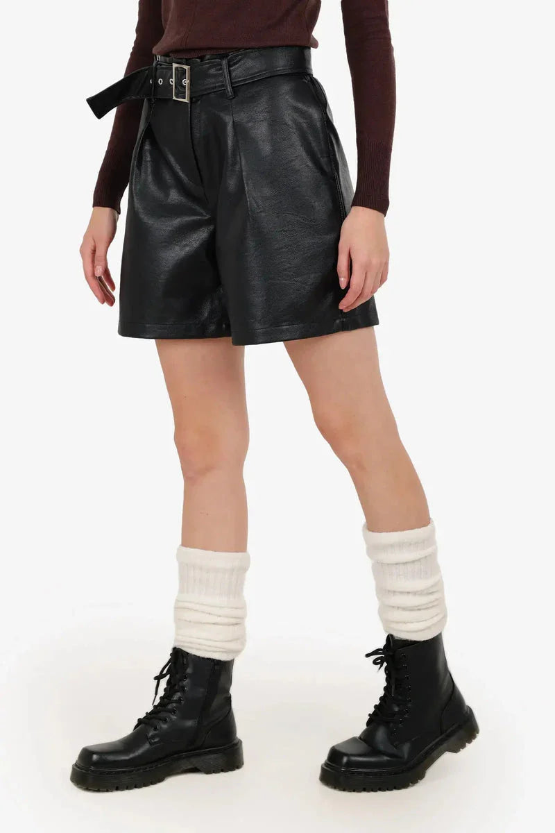 Carina - Wide Leg Faux Leather Shorts 3