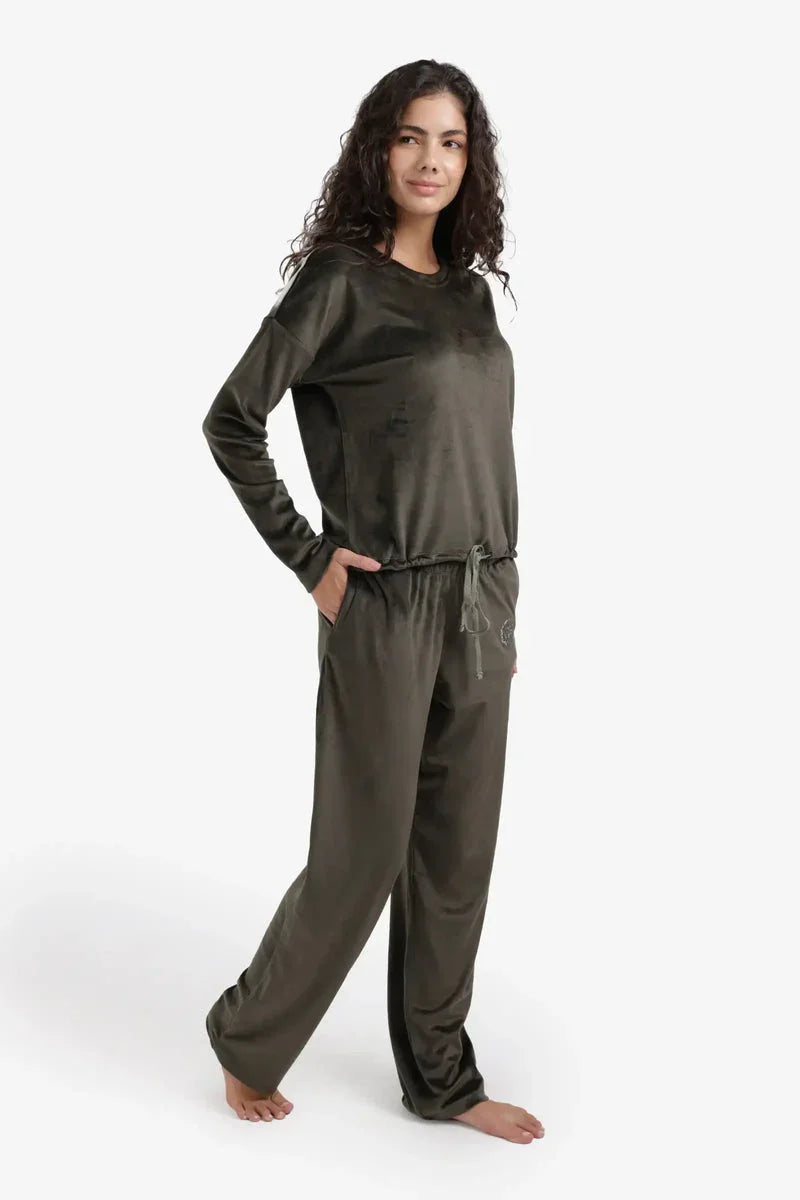 Carina - Embroidered Logo Pyjama Set 7