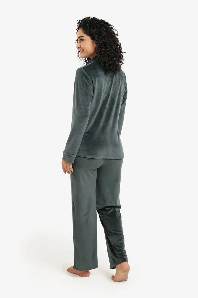 Carina - Velvet Classic Pyjama Set 19