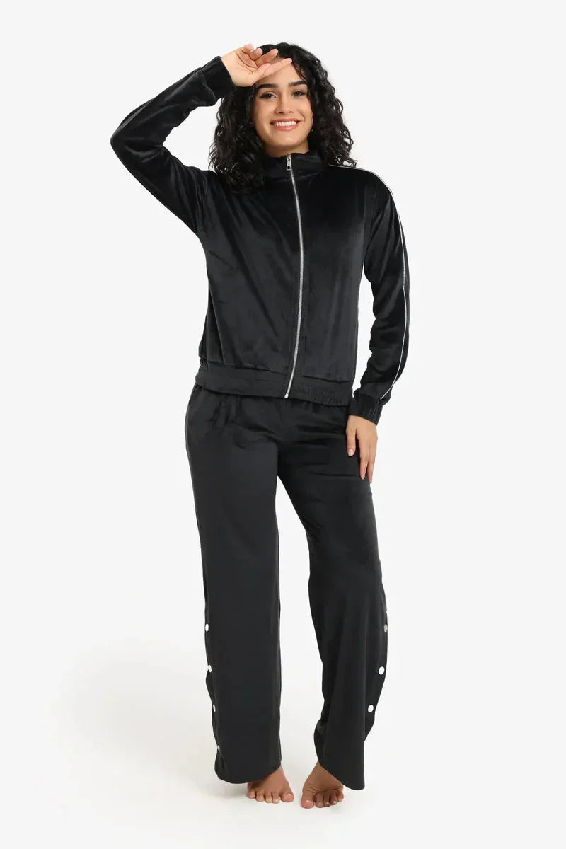 Carina - Velvet Straight-Cut Pyjama Set 1