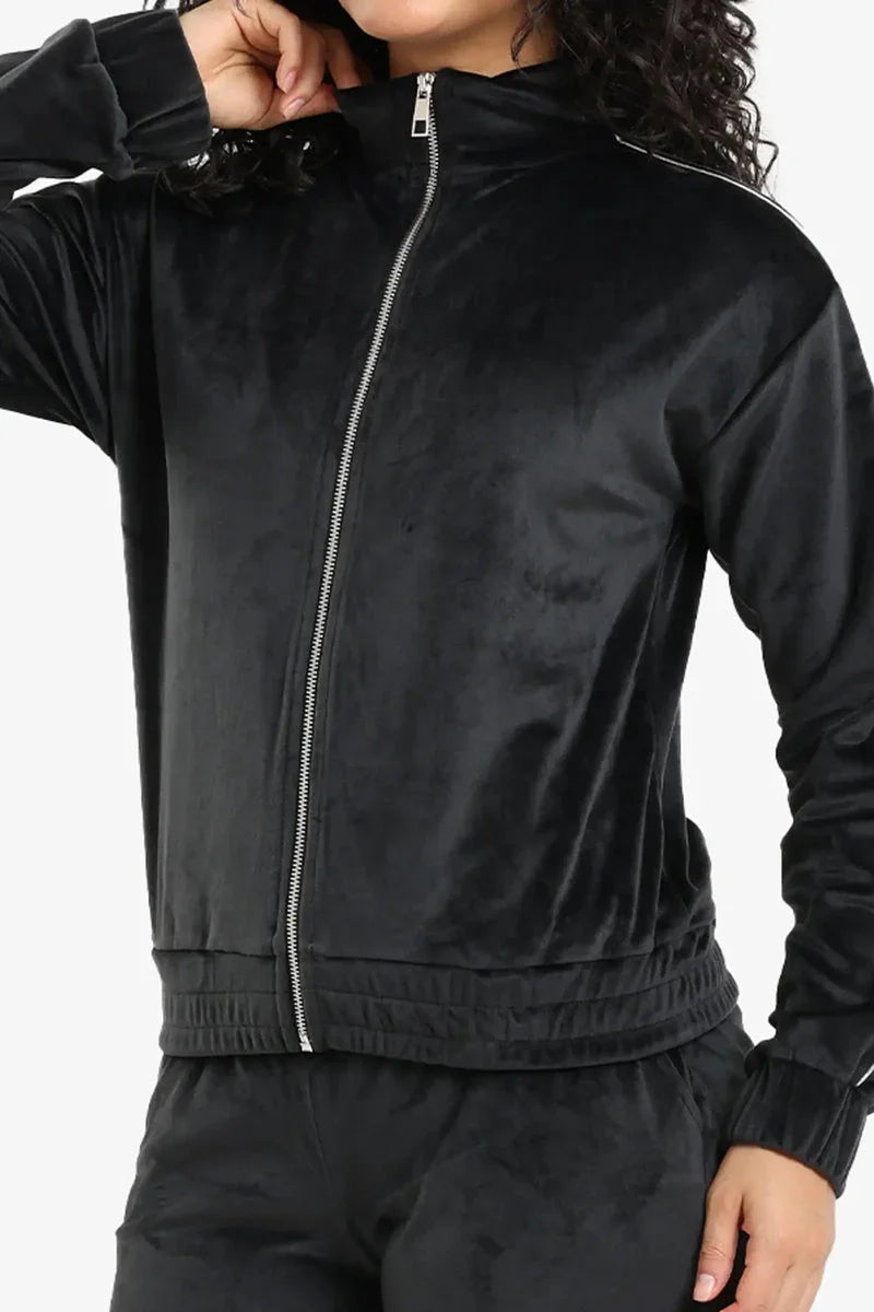 Carina - Velvet Straight-Cut Pyjama Set 10