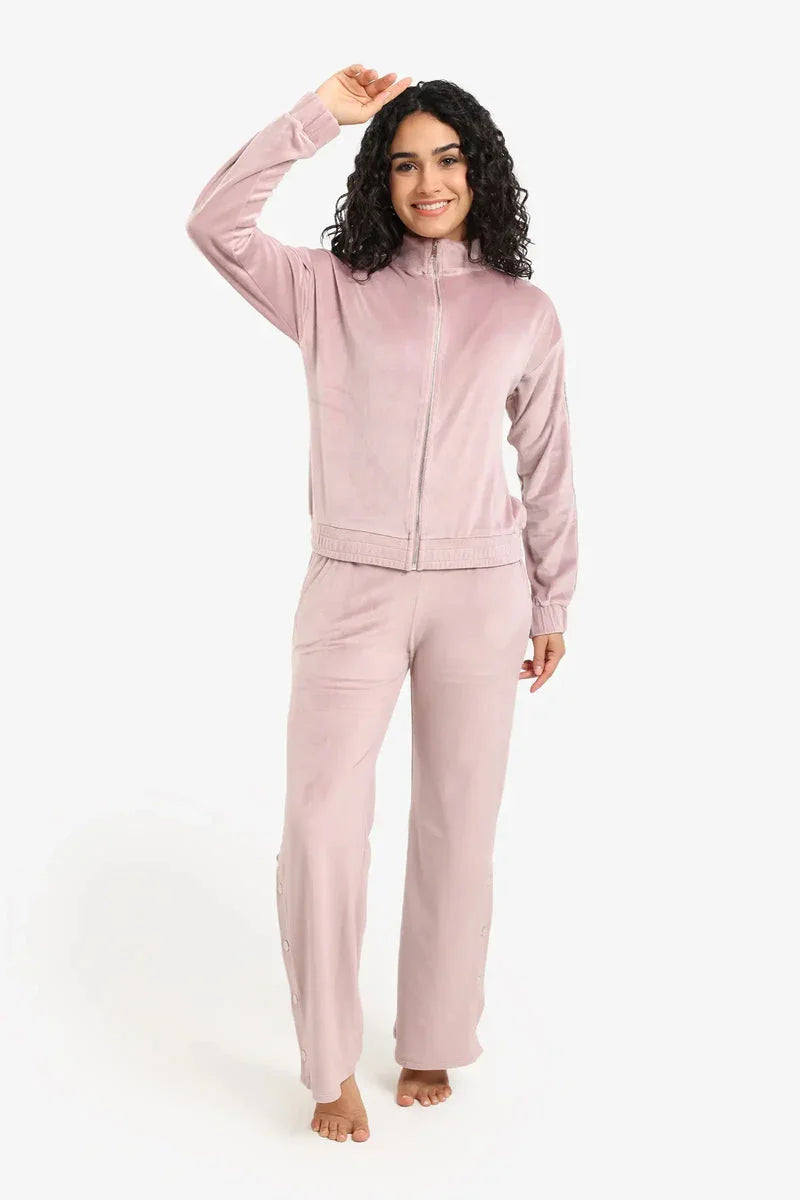 Carina - Velvet Straight-Cut Pyjama Set 6