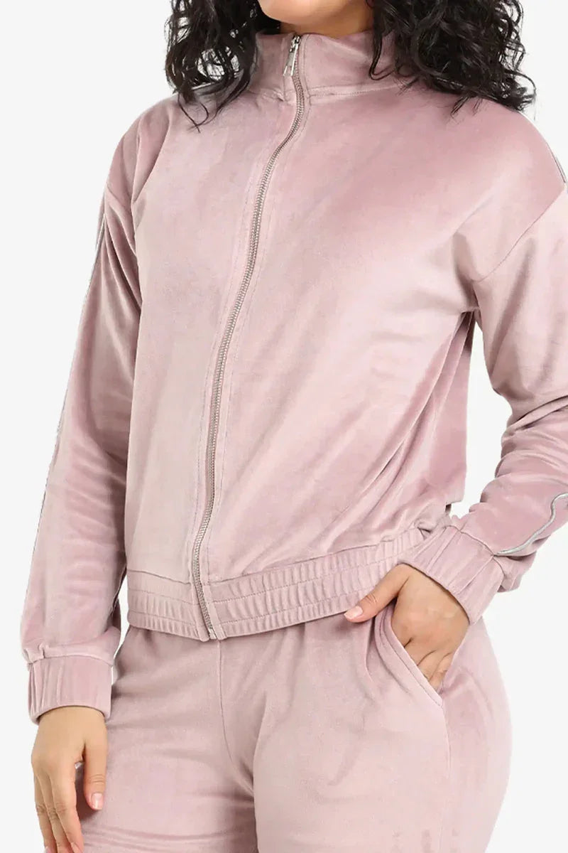 Carina - Velvet Straight-Cut Pyjama Set 12