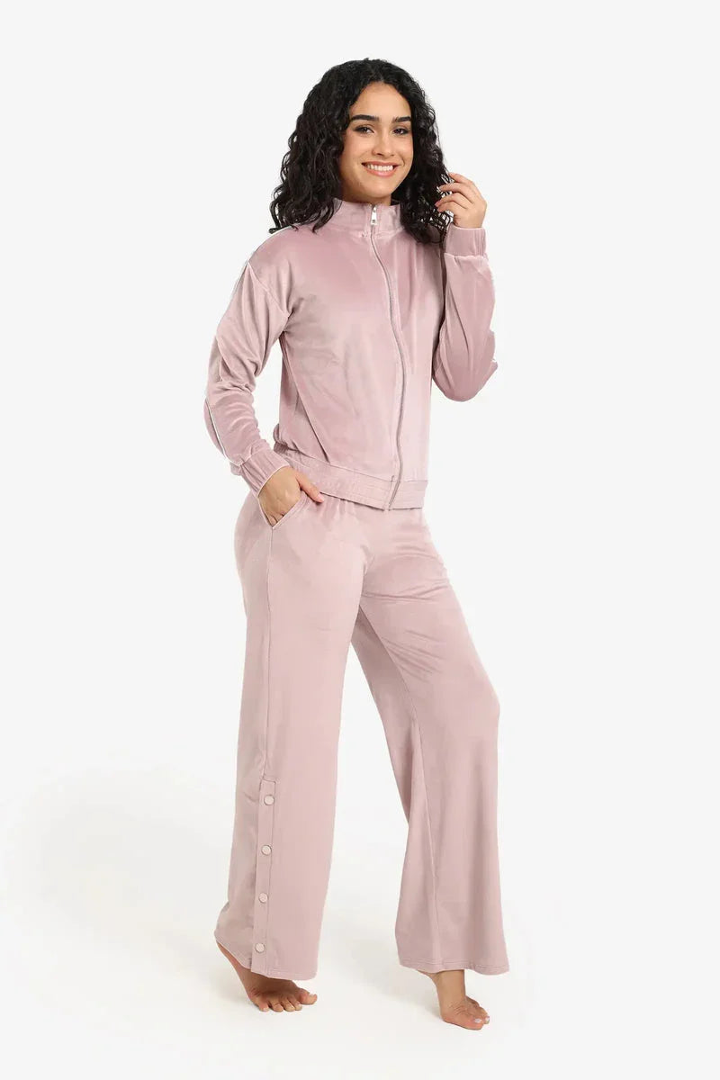 Carina - Velvet Straight-Cut Pyjama Set 3