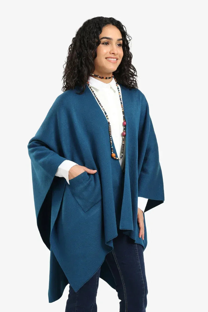 Carina - Lounge Poncho with Pockets 5