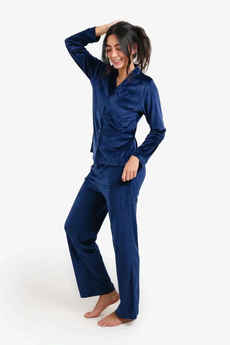 Carina - Velvet Classic Pyjama Set 7
