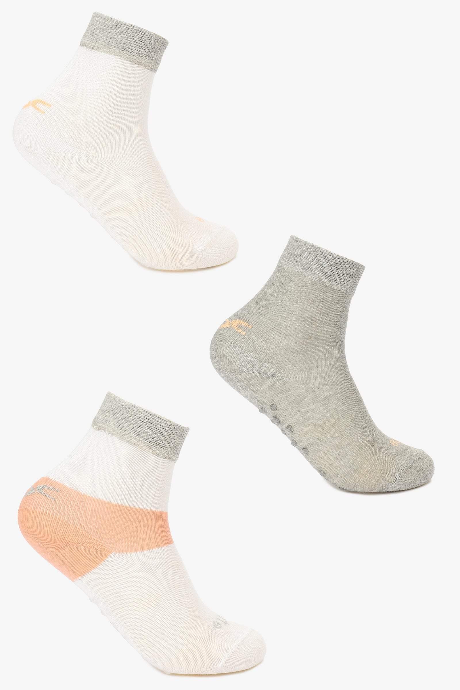 Carina - Girly Grip Socks - 3 Pairs 1