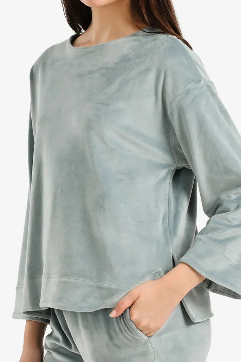 Carina - Velvet Long-Sleeve Pyjama Set 16