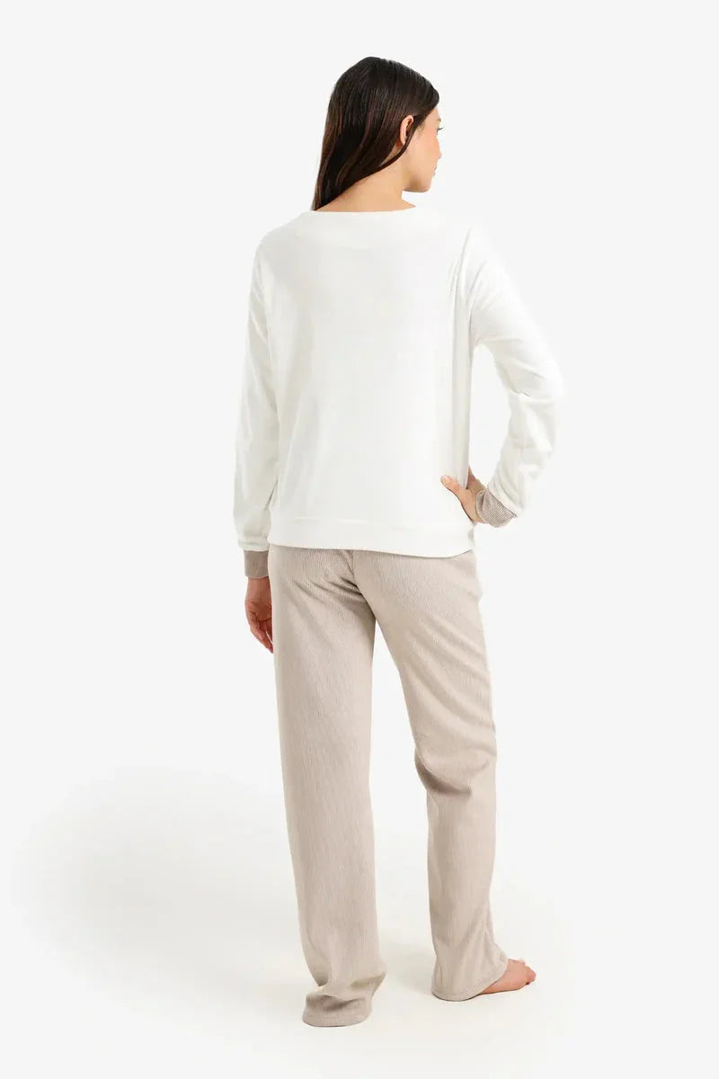 Carina - Velvet V-Neck Pyjama Set 8