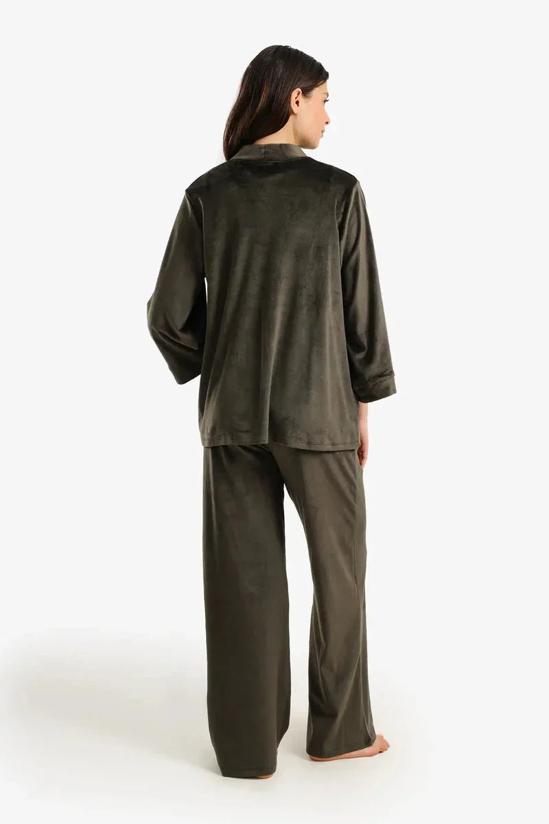 Carina - Velvet 3-Piece Pyjama Set 10