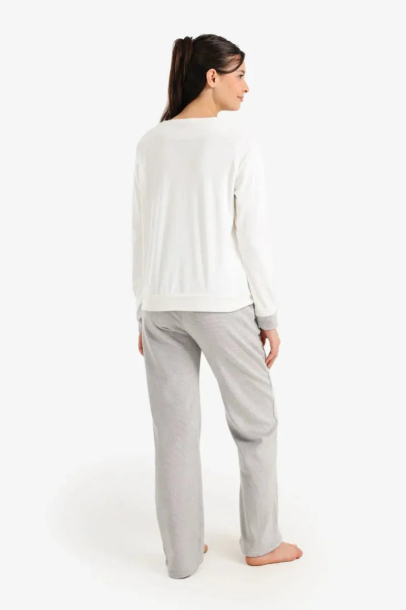 Carina - Velvet V-Neck Pyjama Set 7