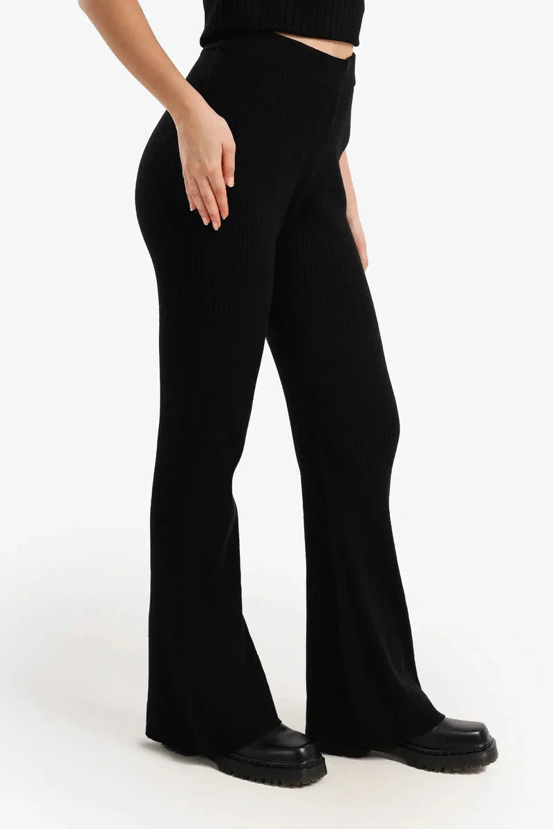 Carina - Ribbed Flared Pants 3