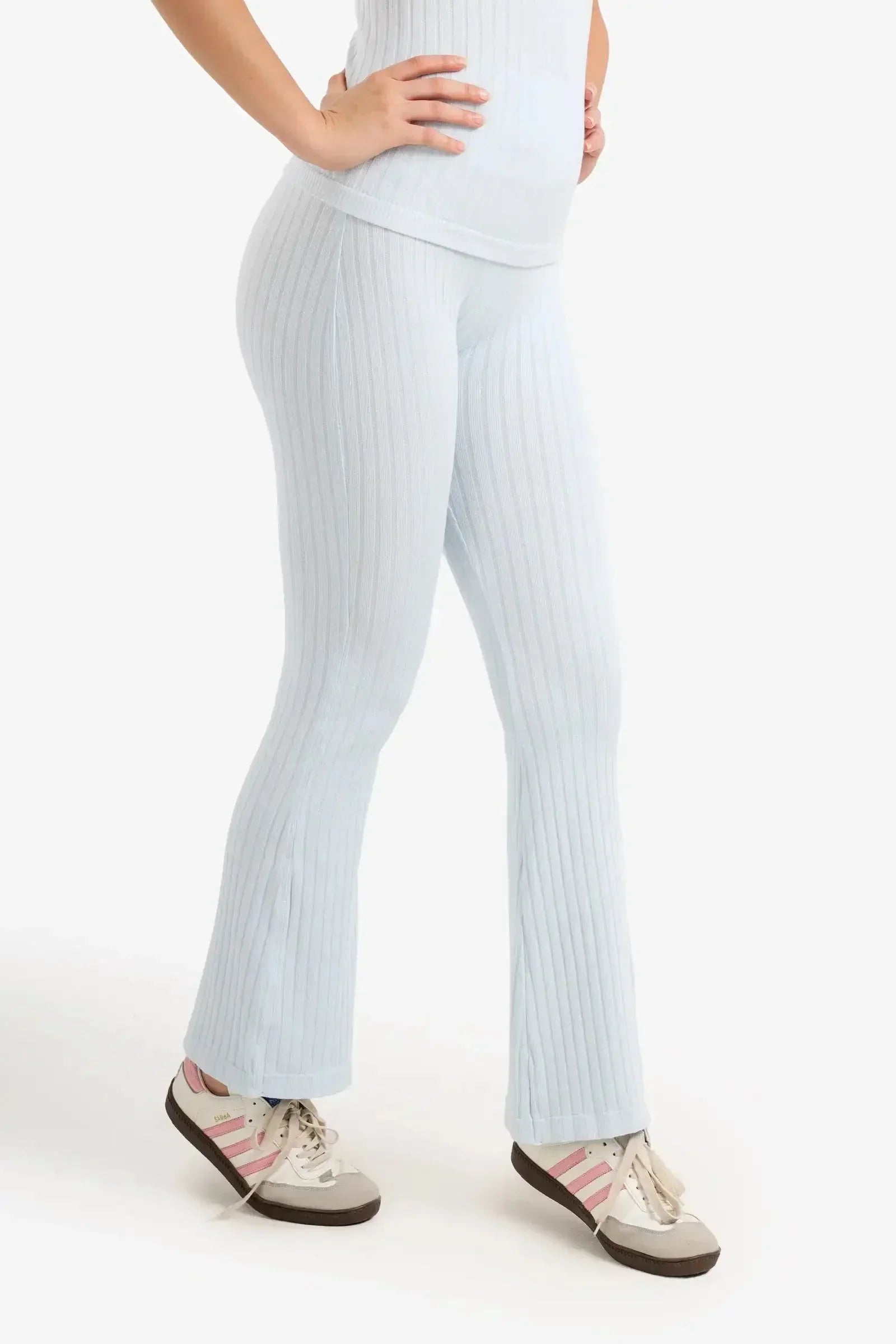 Carina - Ribbed Flare Leggings 1