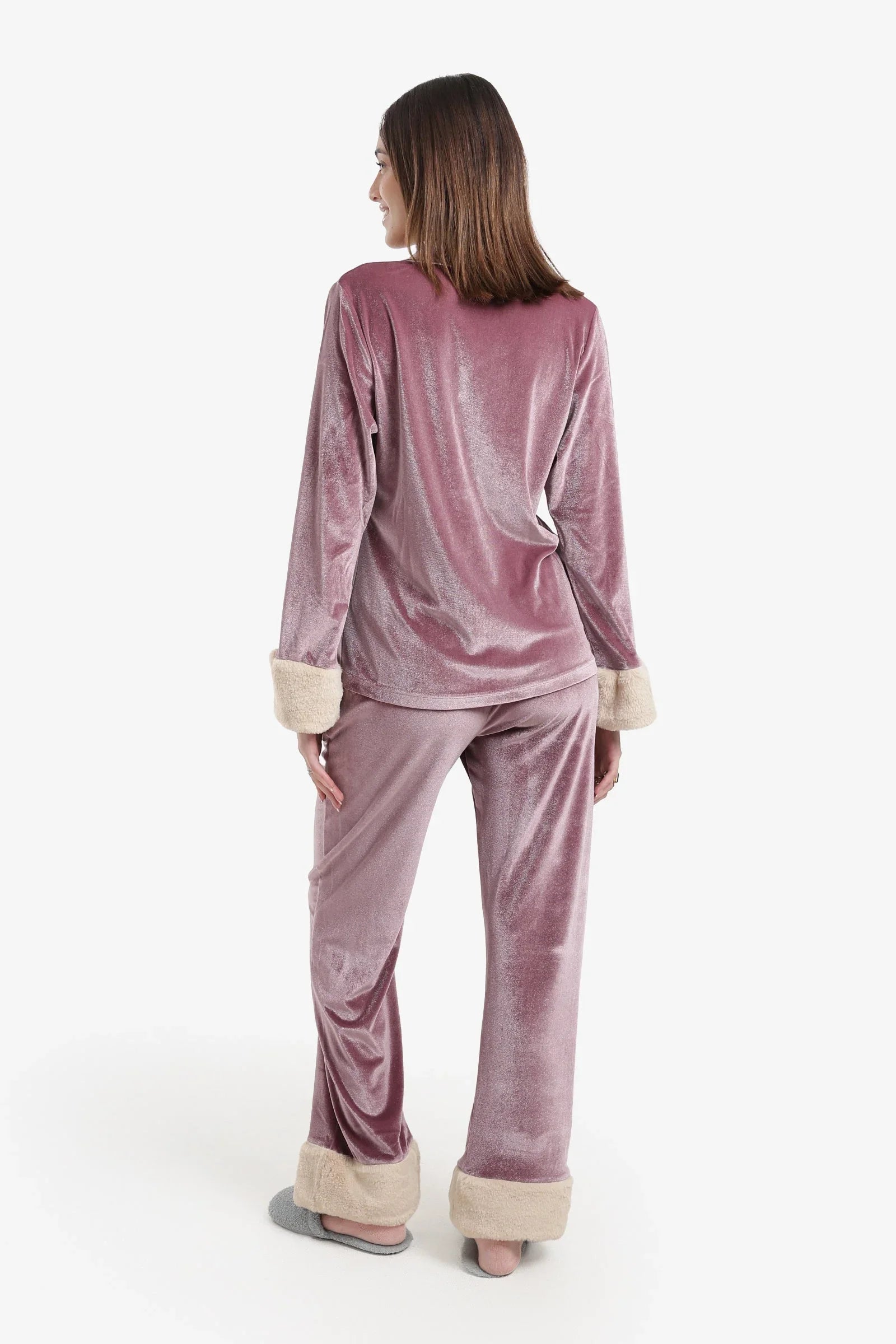 Carina - Velvet Button-Down Pyjama Set 15