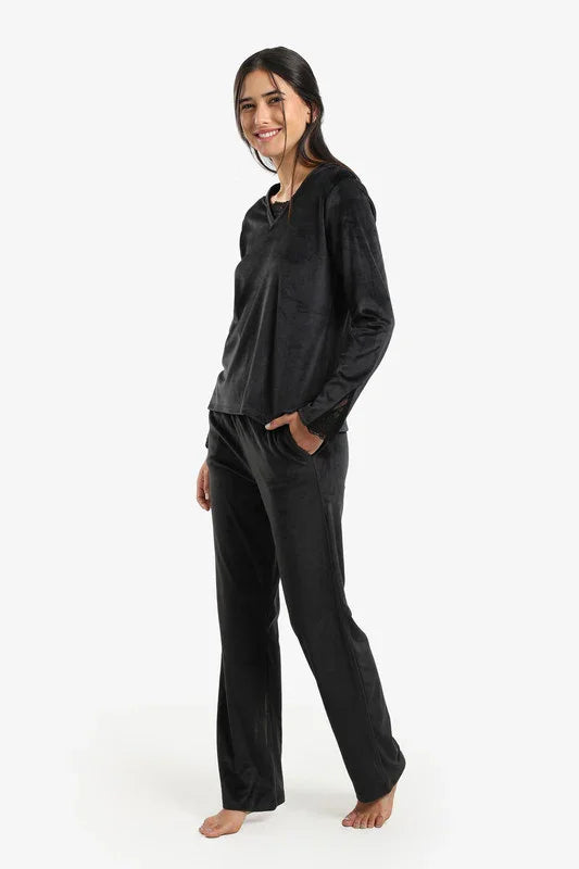 Carina - V-Neck with Lace Pyjama Set 5