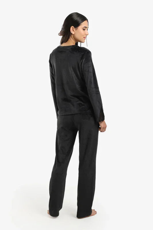 Carina - V-Neck with Lace Pyjama Set 16