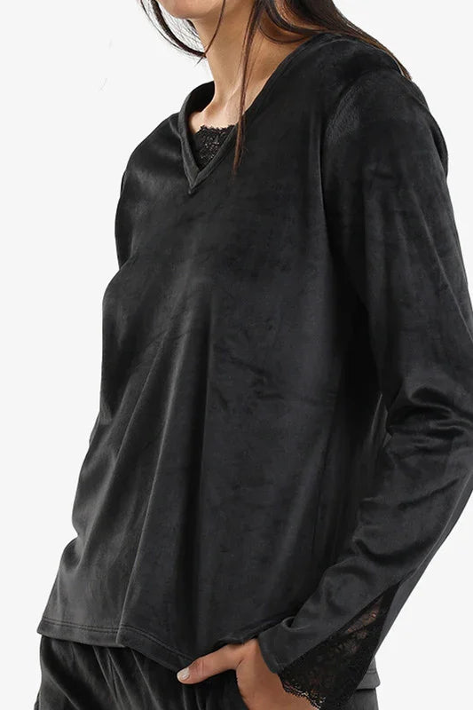 Carina - V-Neck with Lace Pyjama Set 19