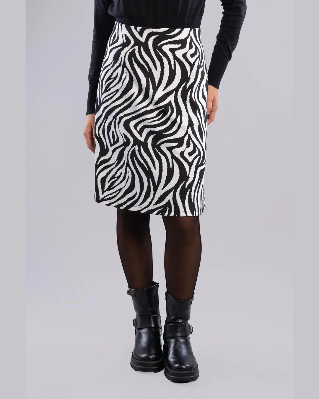 Viva - Black & White A-line Skirt 5