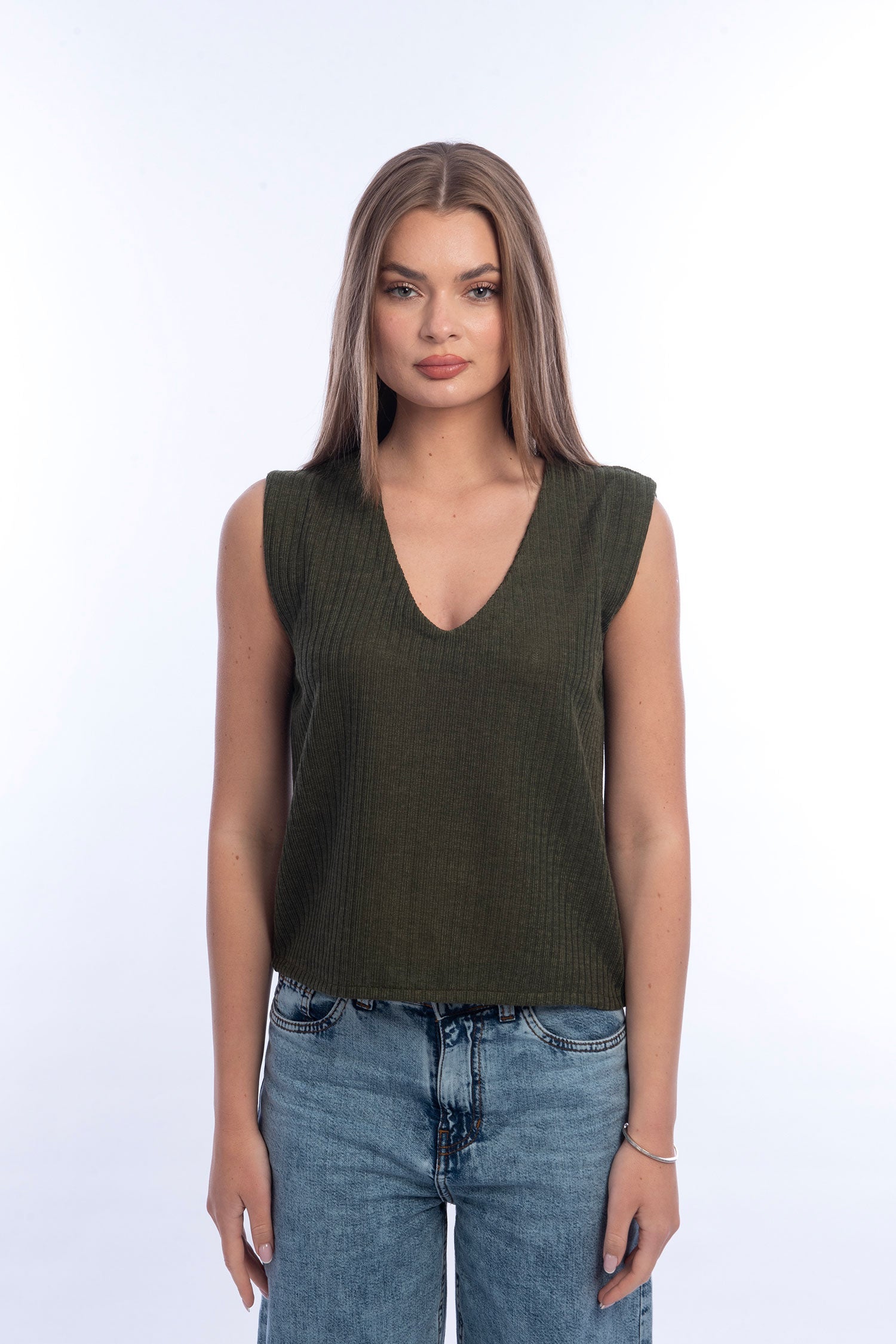 Viva - V-neck Knitted Vest 5