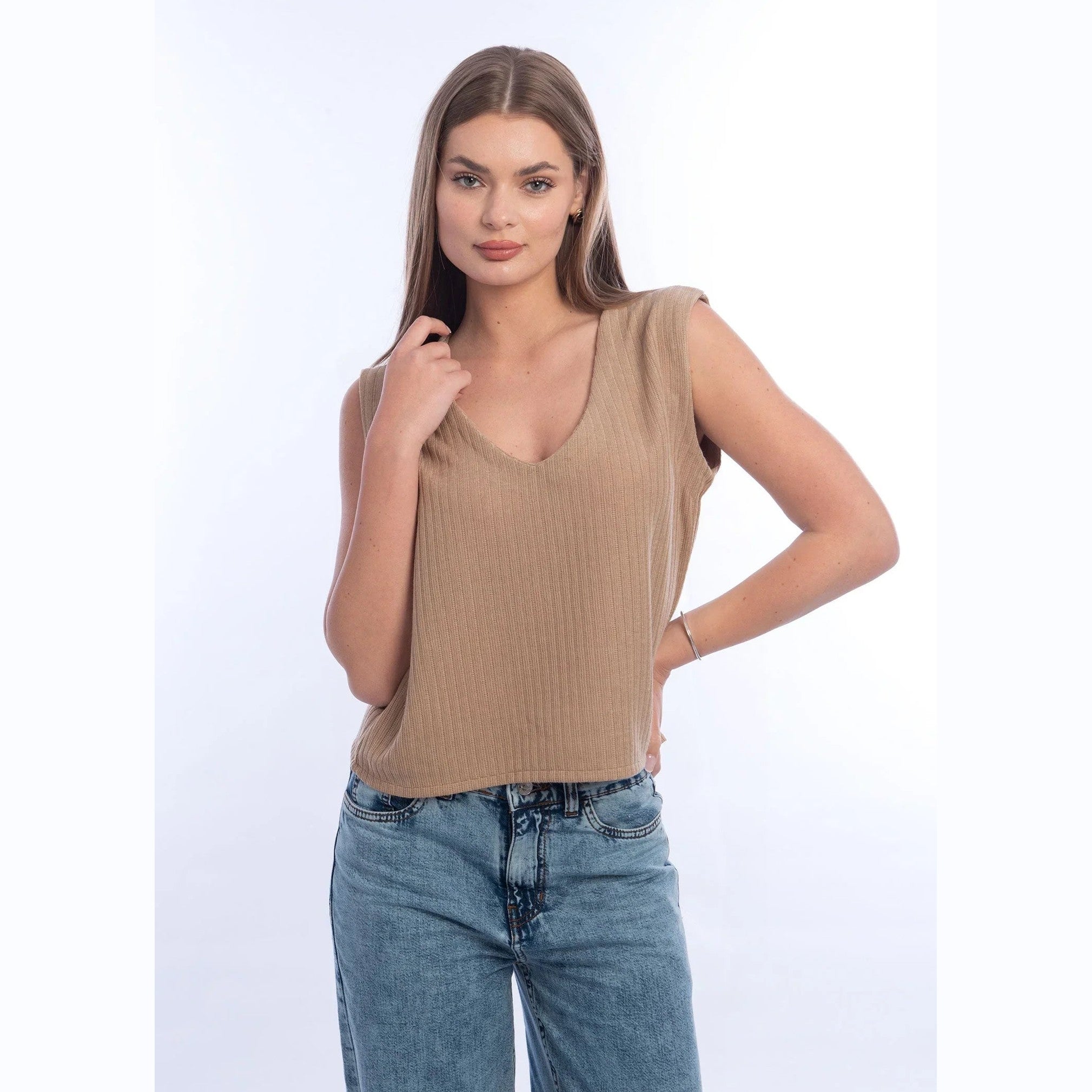 Viva - V-neck Knitted Vest 1