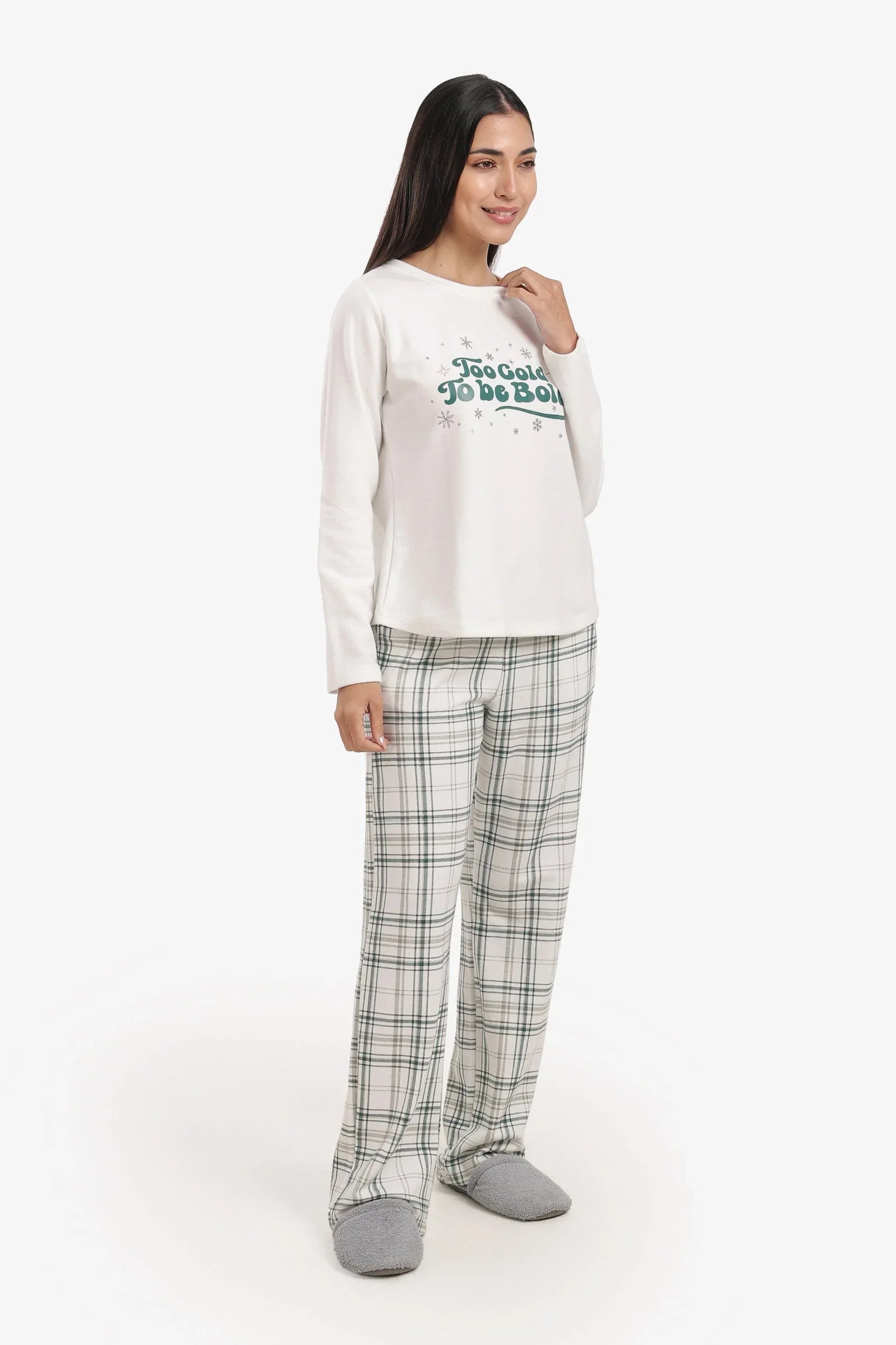 Carina - Pyjama Set with Plaid Pants 1
