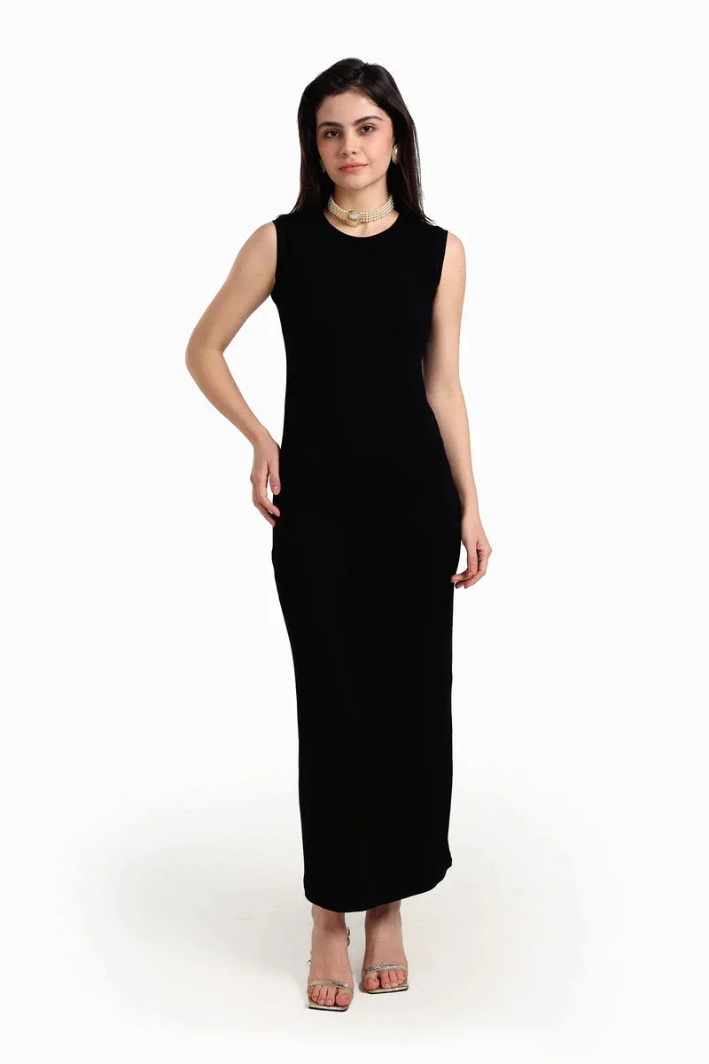 Carina - Sleeveless Dress with Back Slit 1