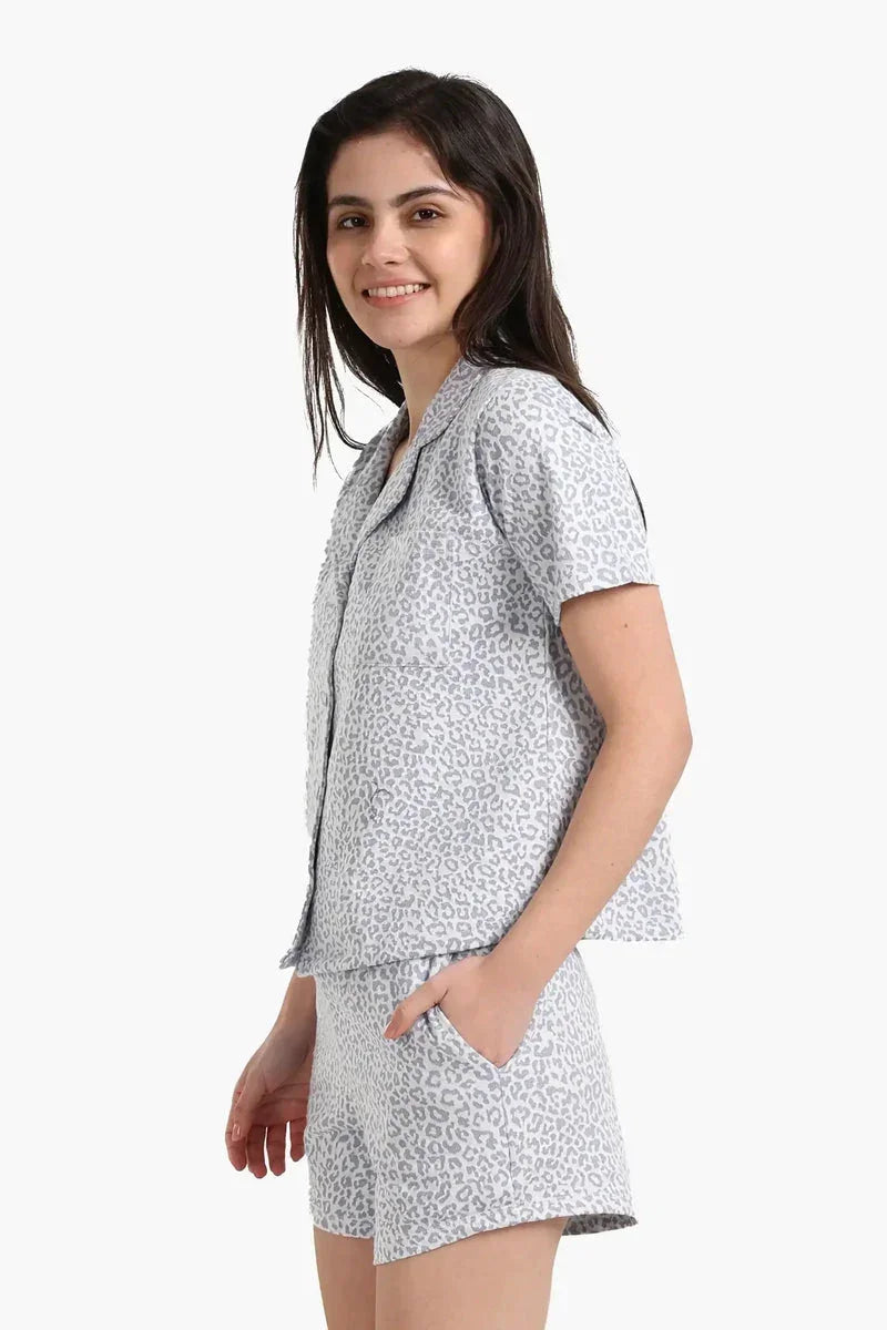 Chic Leopard Print Pyjama Set - Carina 5