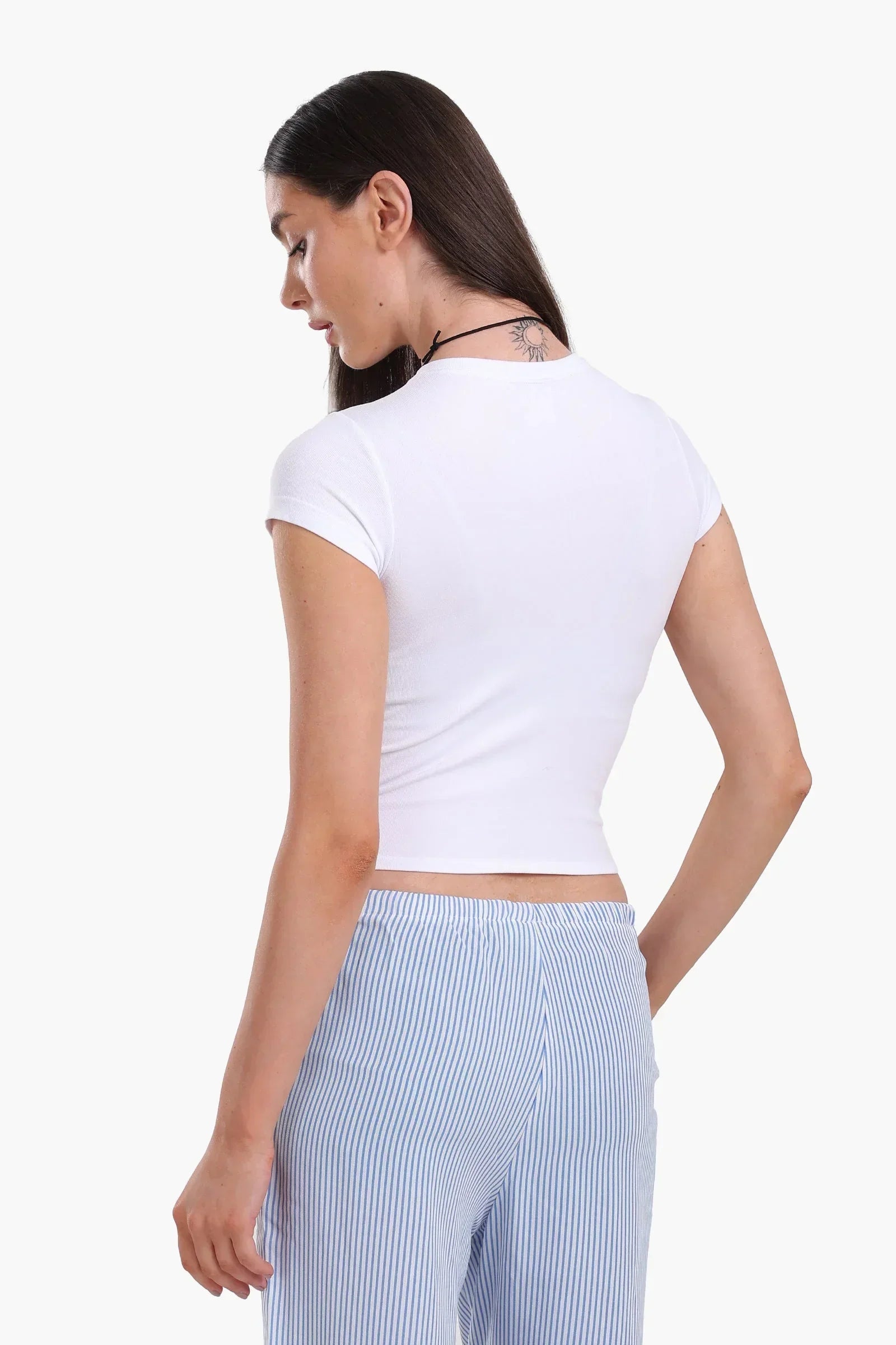 Clue - Slim Fit Crew Neck Top 6