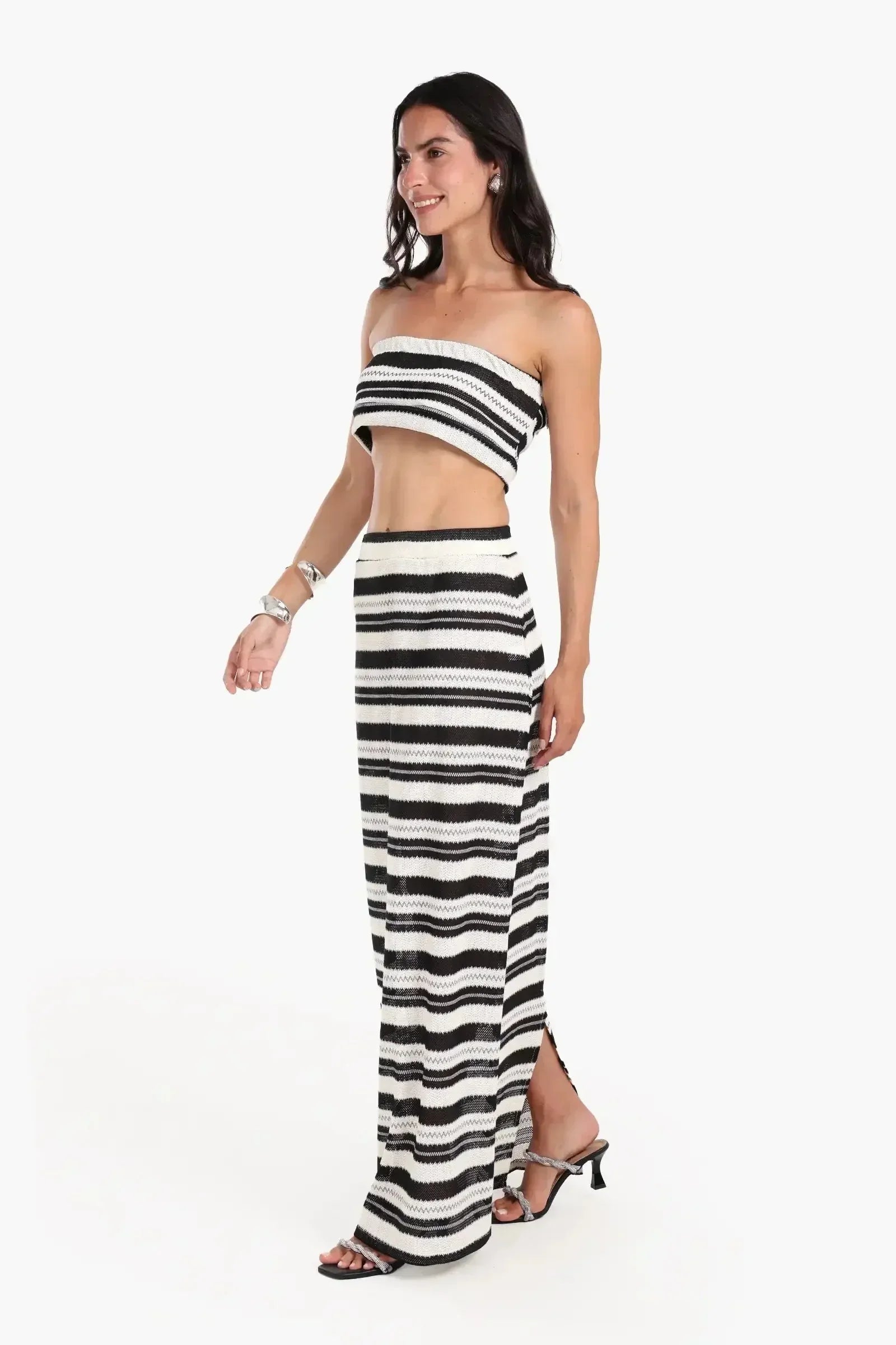 Carina - Knitted Striped Beach Set 2