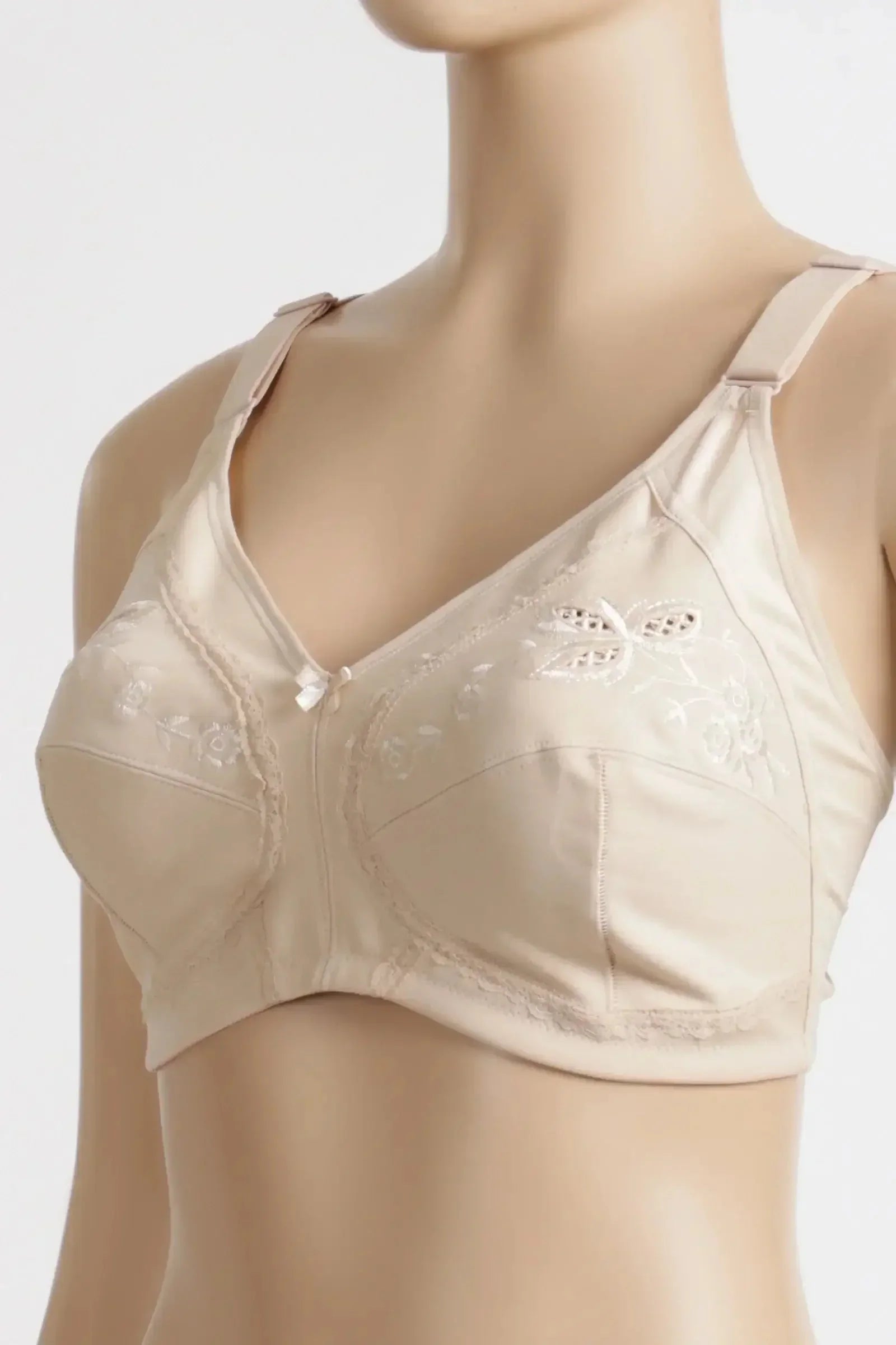 Carina - Embroidered Soft Minimizer Bra 4