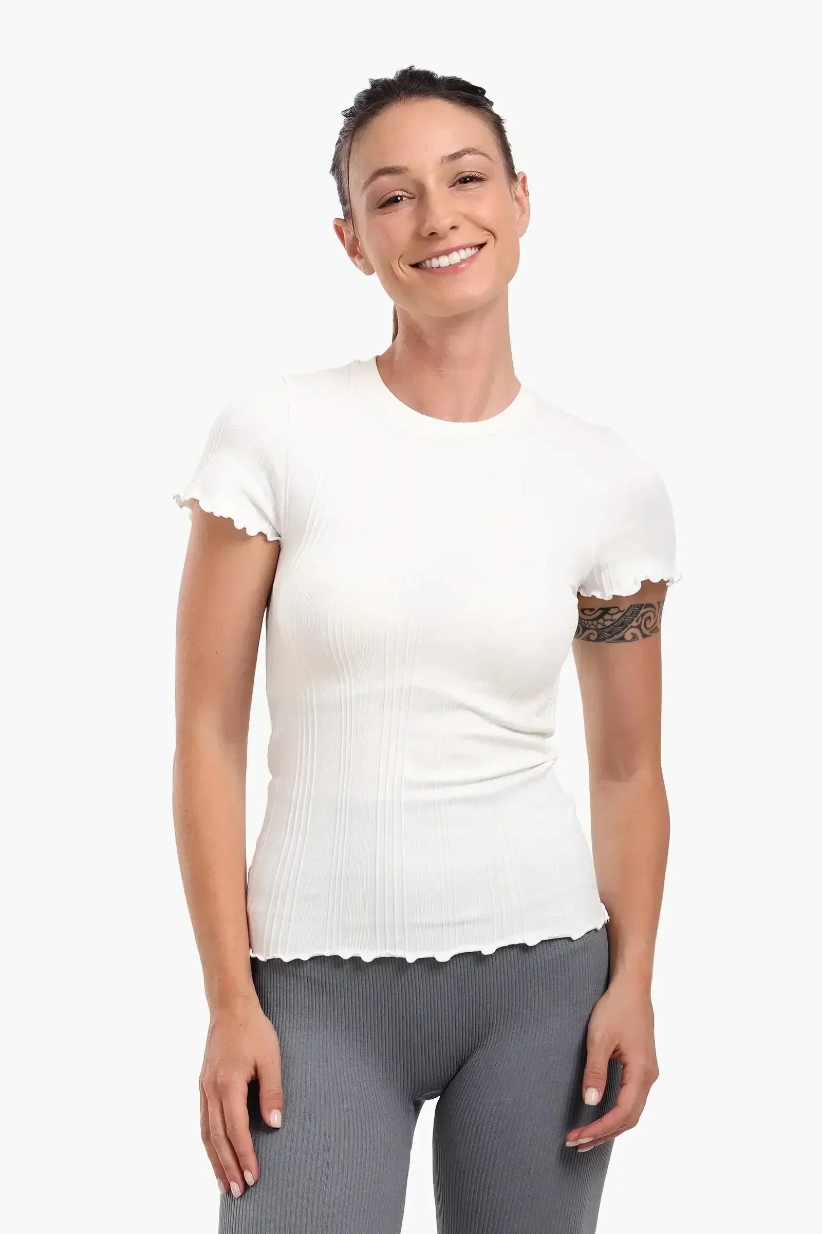 Carina - Seamless Ribbed Slim Fit Top 15