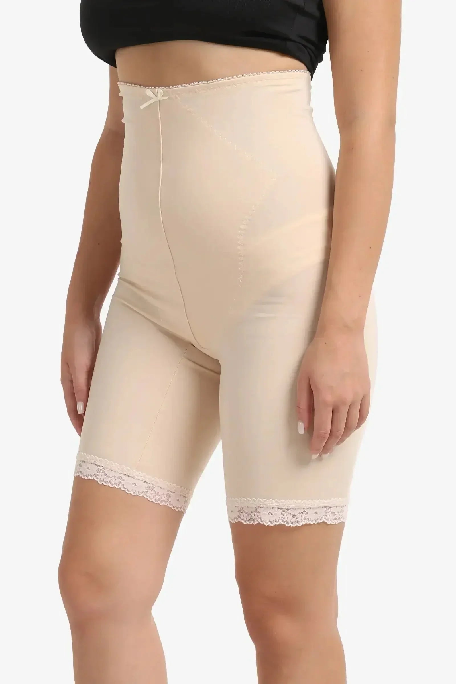 Carina - Lace Trim Short Corset 1