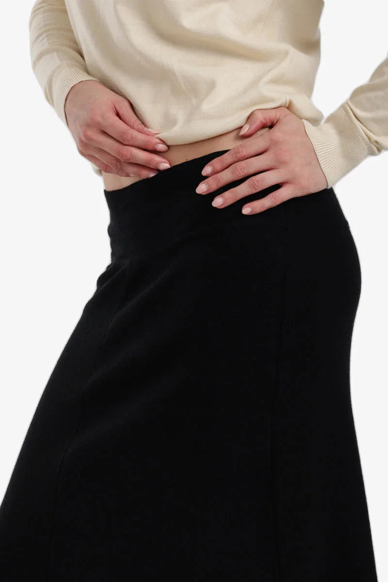 Carina - Knit Maxi Skirt 4