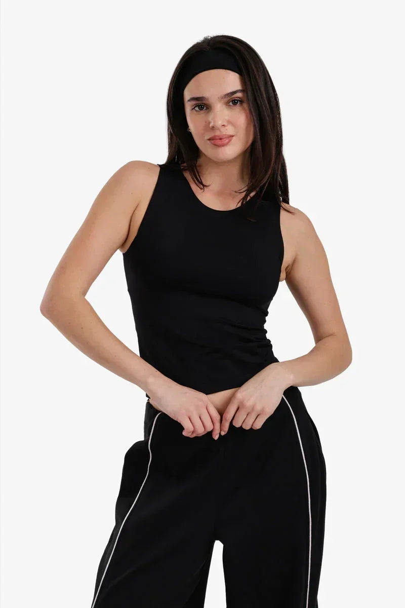 Carina - Cropped Slim Fit Top 1