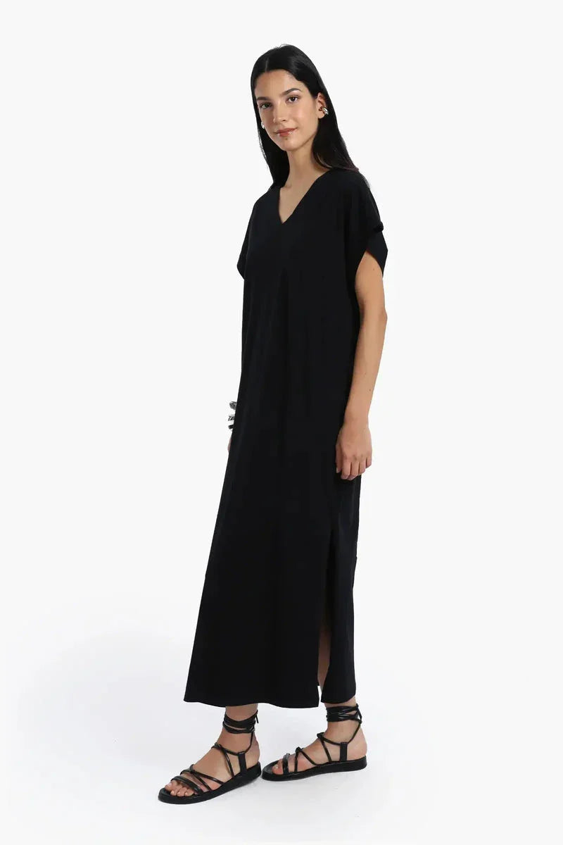 Carina - Lounge Dress with Side Slits 4