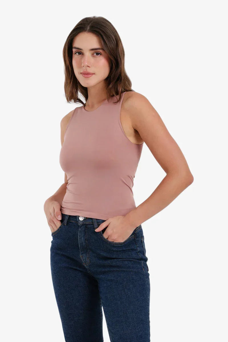 Carina - Cropped Slim Fit Top 13