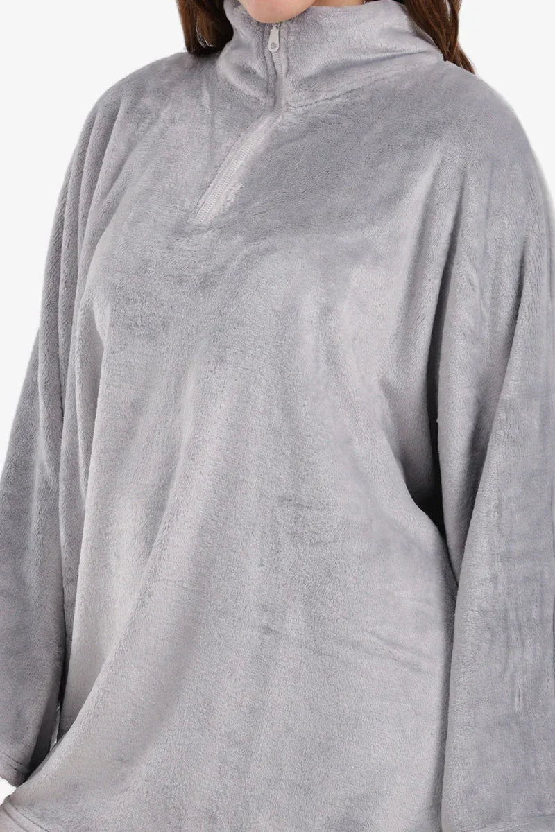 Carina - Velvet Poncho Wearable Blanket 15