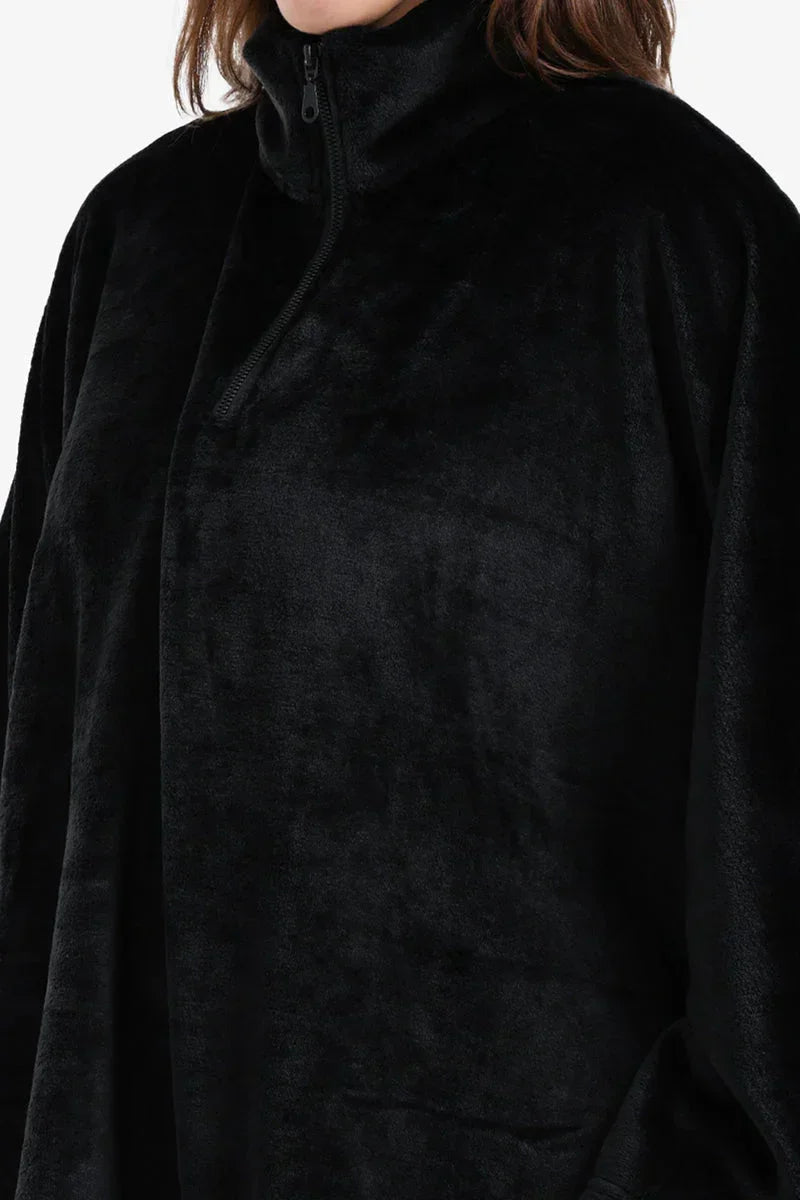Carina - Velvet Poncho Wearable Blanket 5