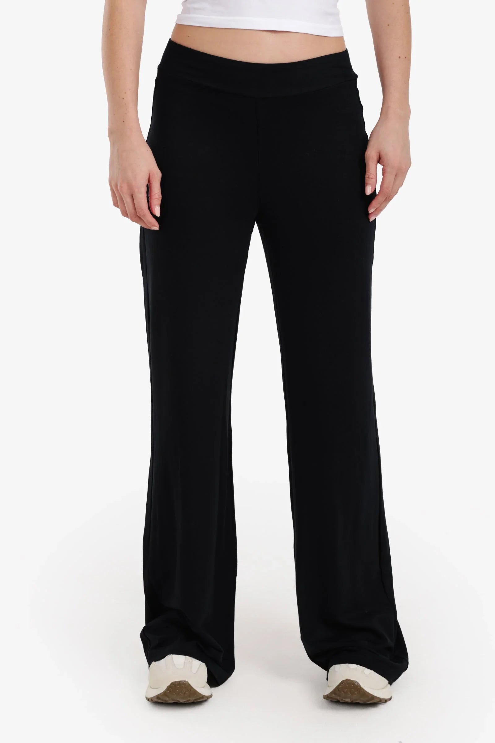 Carina - High-Waisted Wide Leg Pants 2