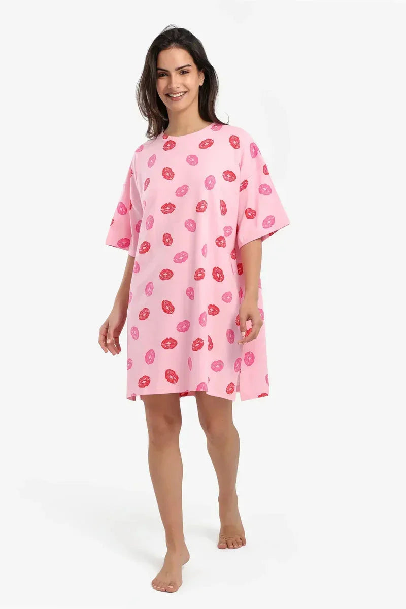 Carina - Printed Lips Nightgown 1