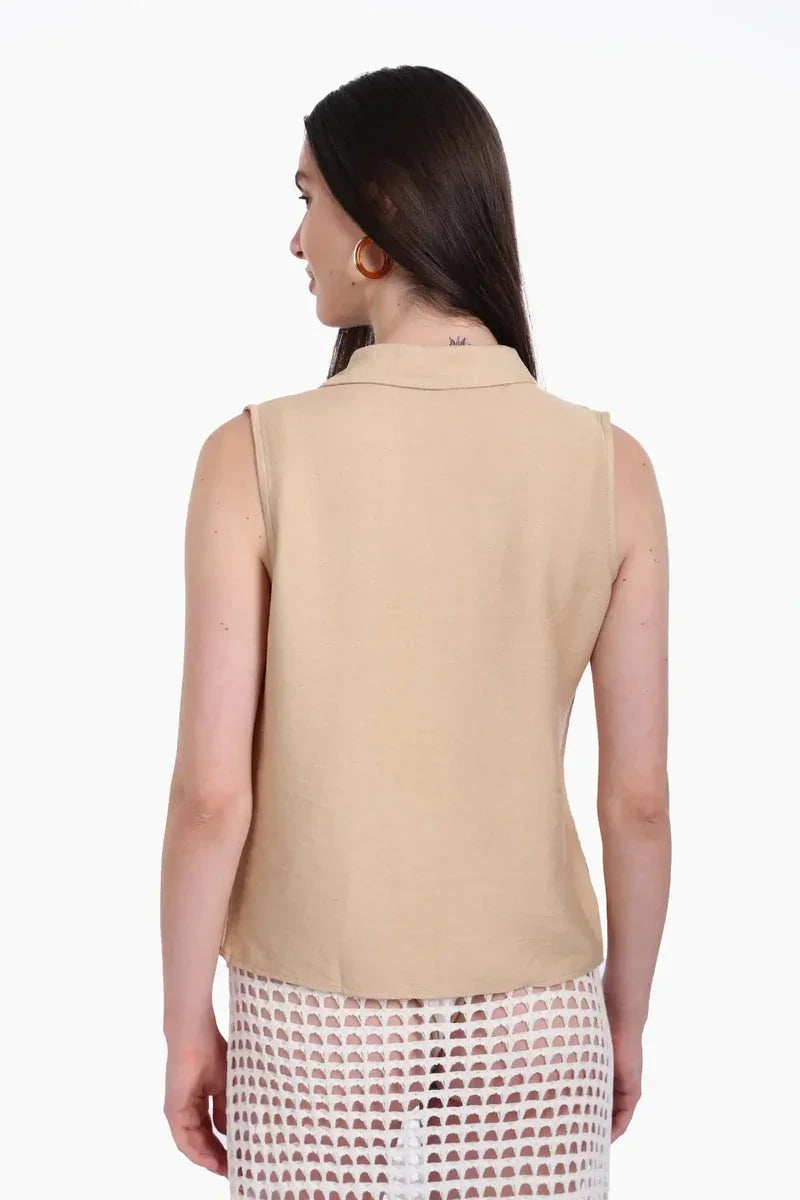 Carina - Collared Sleeveless Shirt 9