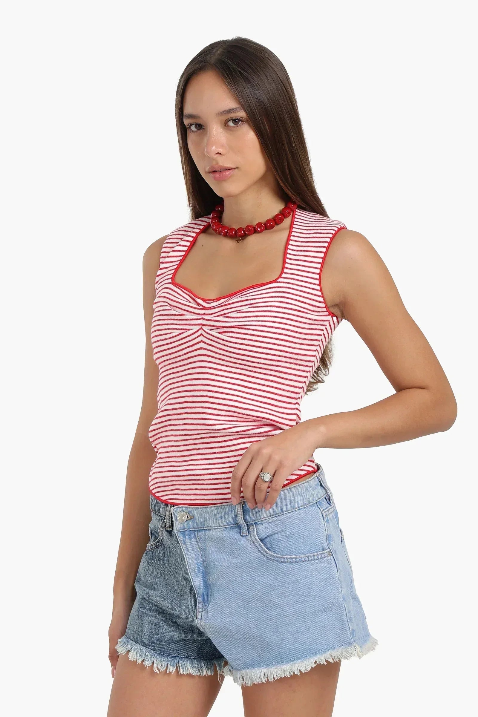 Carina - Sleeveless Cut Tank Top 2