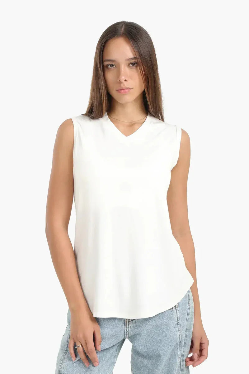 Carina - V-Neck Sleeveless T-Shirt 2