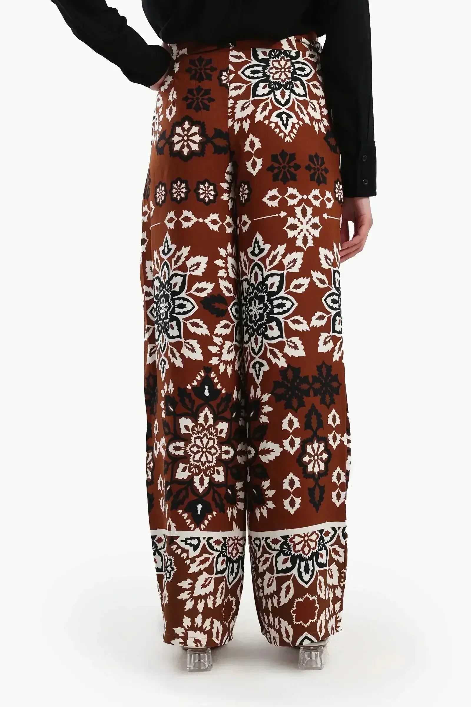 Carina - All Over Printed Pants with Belt 3