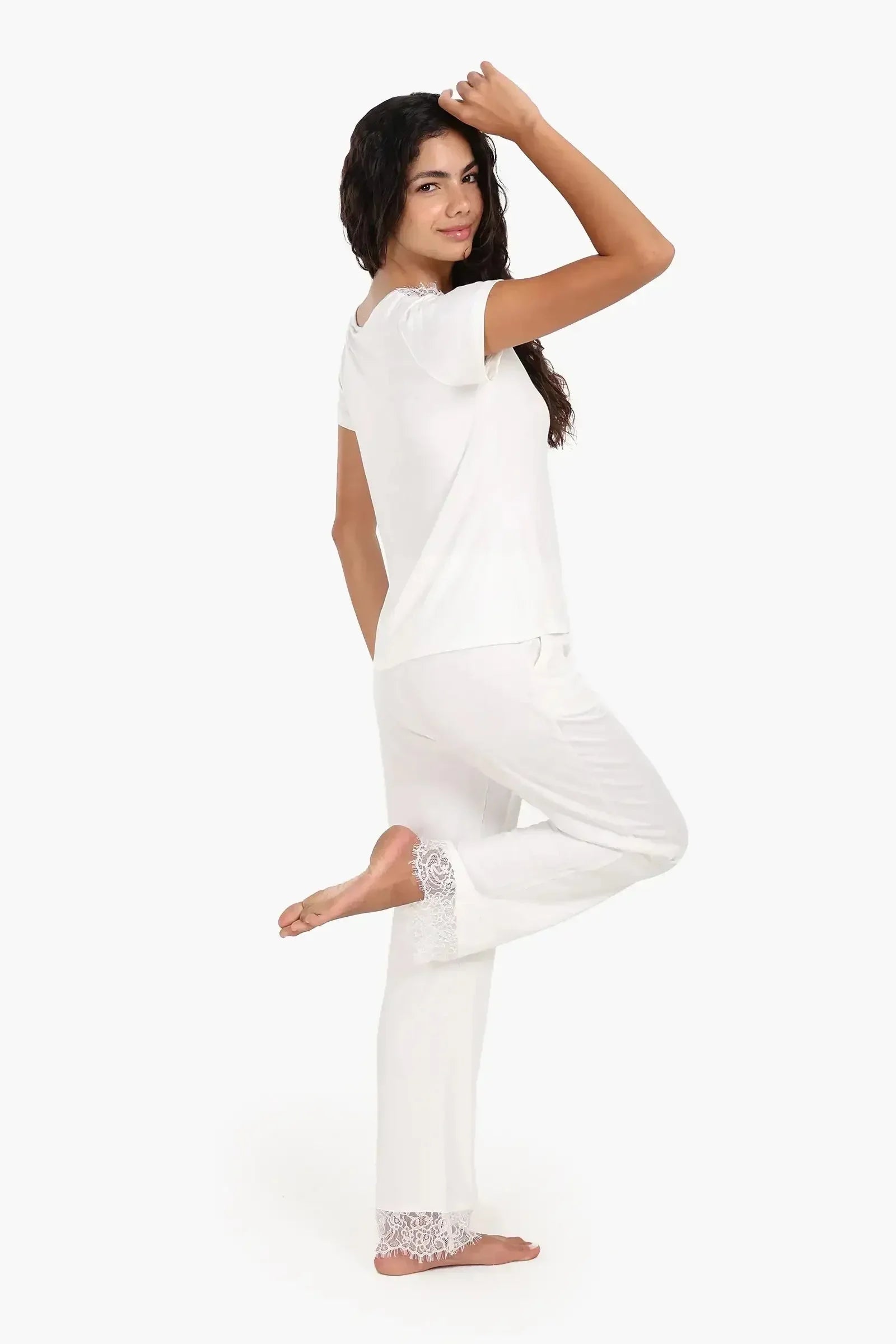 Carina - Pyjama Set with Lace Edges 1