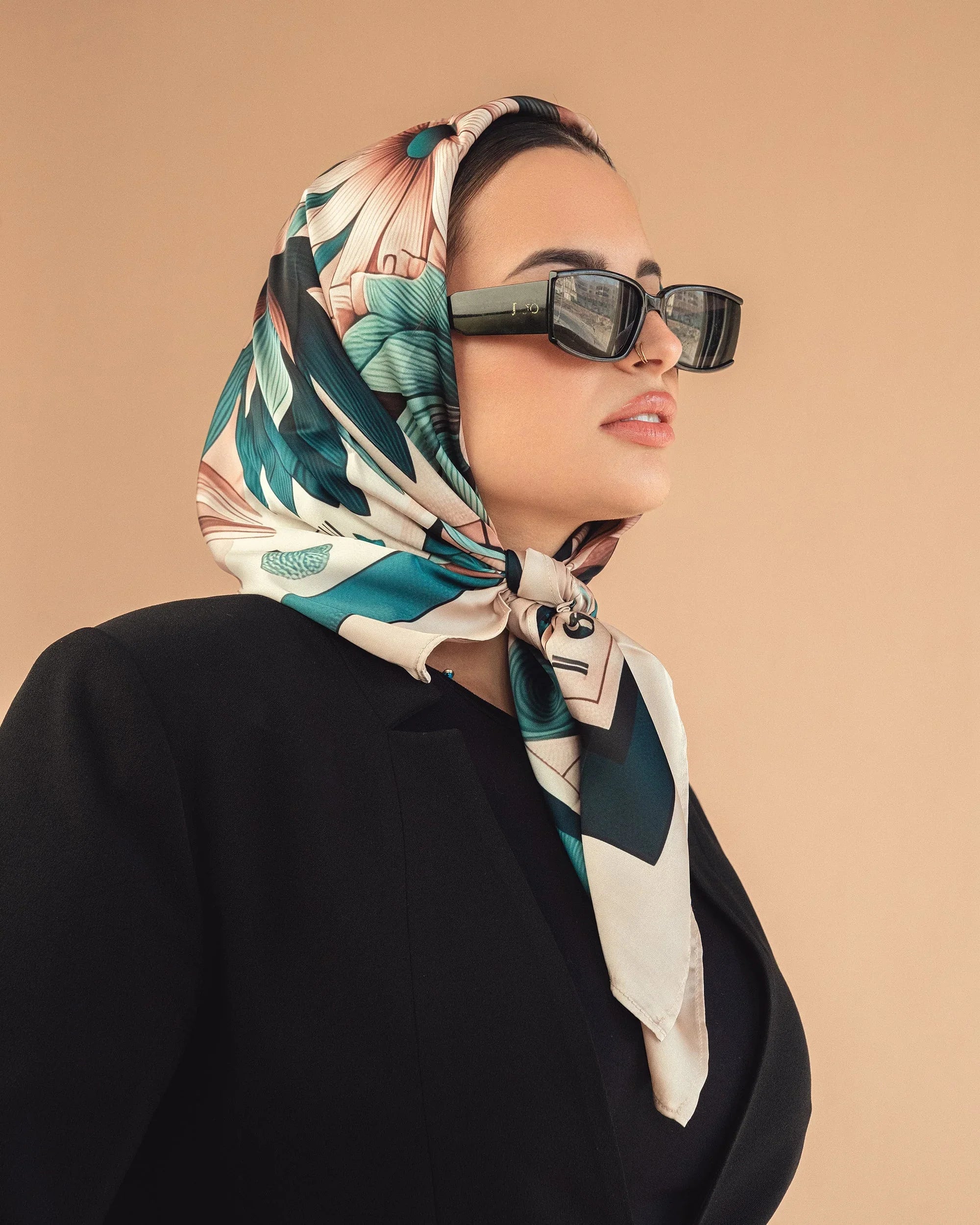 The Lotus Revelation Unisex Scarf W - NAS Trends 1