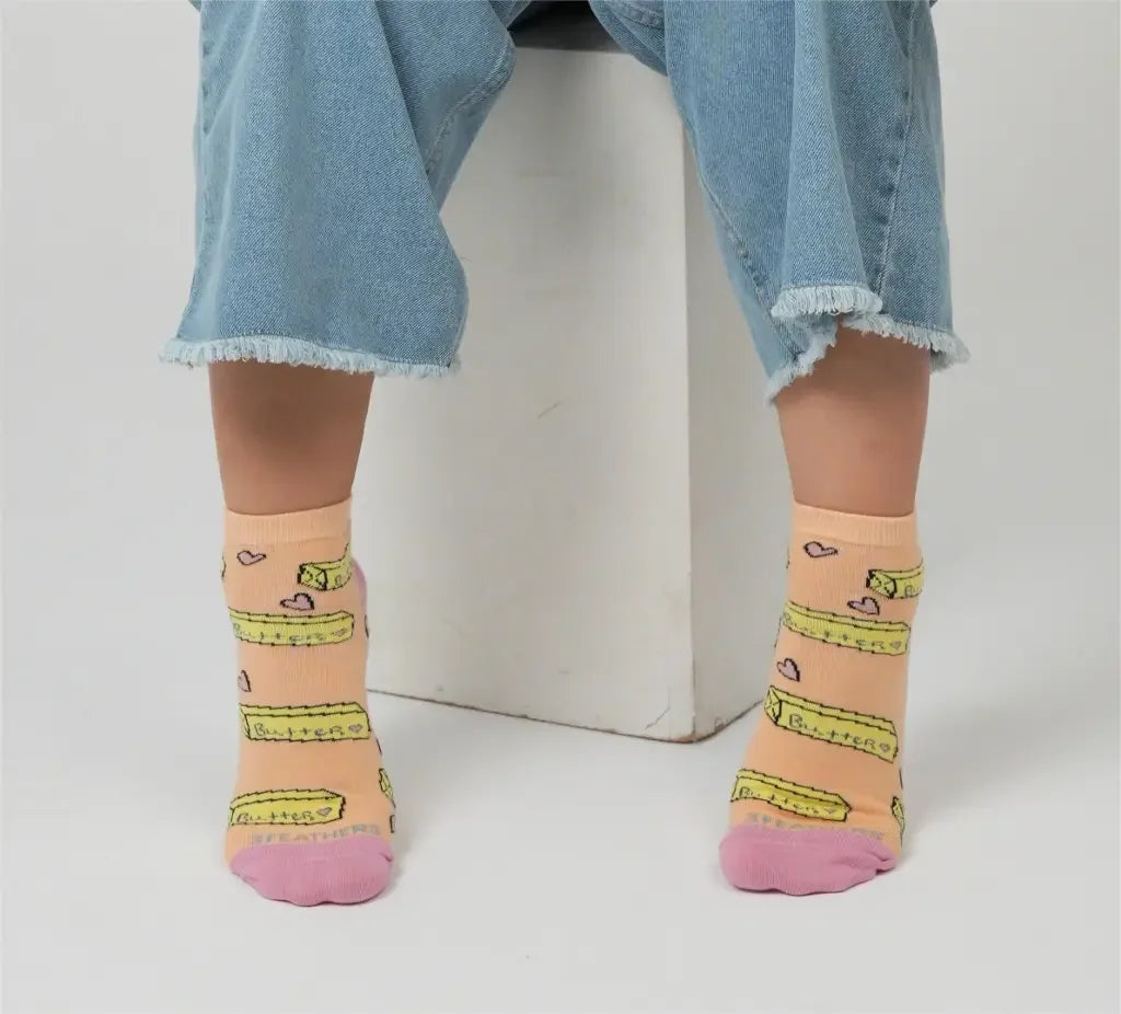 3 Feathers Buttery Design Cotton High Ankle Socks Free Size Fits 36 - 41 for Women 1