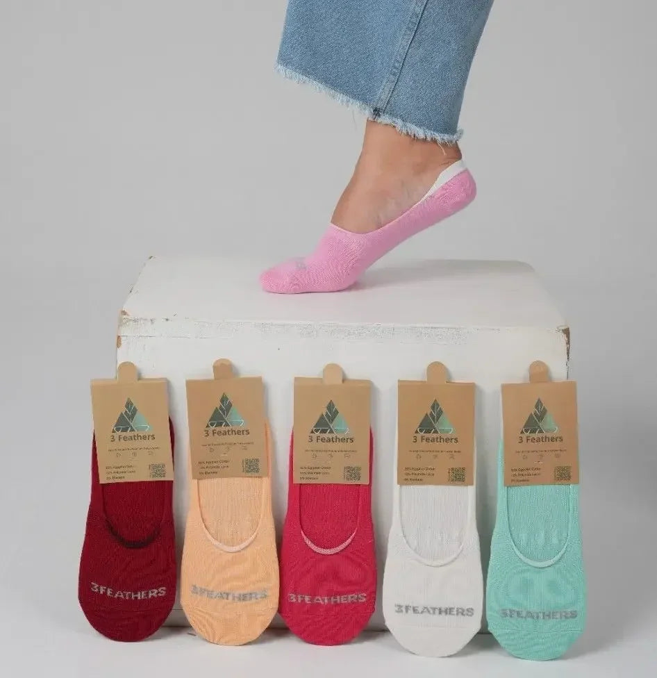 3 Feathers Invisible Antislip Cotton Socks Free Size Fits 36 - 41 for Women 1