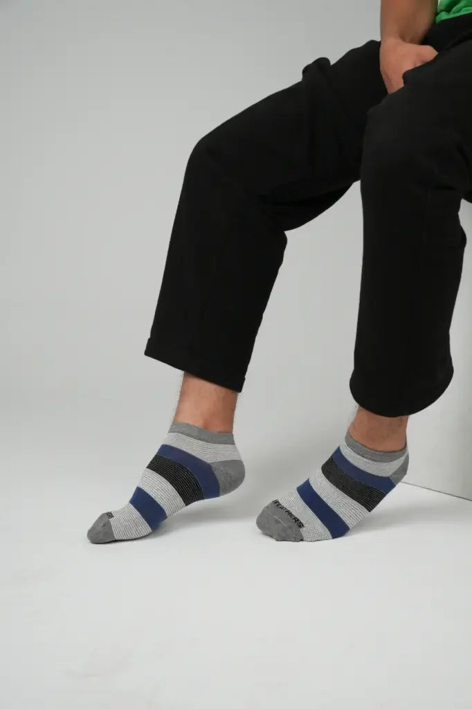 3 Feathers Cotton Ankle Socks Free Size Fits 40 - 45 for Men Multicolor 1